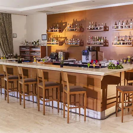 Gardens & Hotel 5*