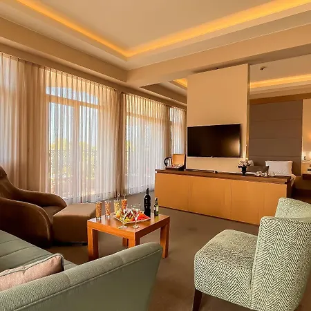 Hotel Gardens & 5*